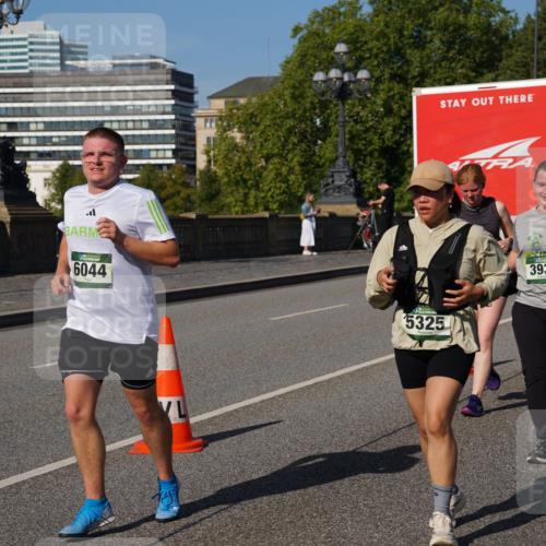 07.09.2025 - BARMER Alsterlauf Yannick Fuchs http://msf.ph/oto/8828690 07.09.2025 10:15:33 Laufen 6044, 5325, 3936, 10, 619 meine-sportfotos.de