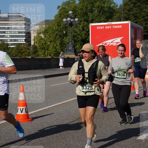 07.09.2025 - BARMER Alsterlauf Yannick Fuchs http://msf.ph/oto/8828691 07.09.2025 10:15:33 Laufen 6042, 5325, 3936, 10, 3619, 35 meine-sportfotos.de