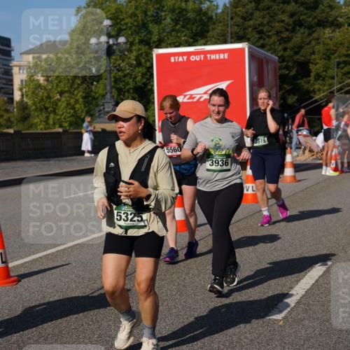 07.09.2025 - BARMER Alsterlauf Yannick Fuchs http://msf.ph/oto/8828692 07.09.2025 10:15:33 Laufen 5325, 5560, 3936, 3619 meine-sportfotos.de