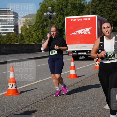 07.09.2025 - BARMER Alsterlauf Yannick Fuchs http://msf.ph/oto/8828697 07.09.2025 10:15:36 Laufen 5947, 3619, 35, 4395 meine-sportfotos.de