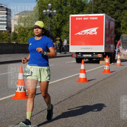 07.09.2025 - BARMER Alsterlauf Yannick Fuchs http://msf.ph/oto/8828714 07.09.2025 10:15:41 Laufen 969 meine-sportfotos.de