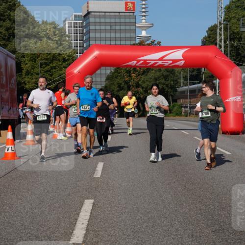 07.09.2025 - BARMER Alsterlauf Yannick Fuchs http://msf.ph/oto/8828717 07.09.2025 10:15:46 Laufen 29, 5332, 5331, 3787, 3786, 2983 meine-sportfotos.de