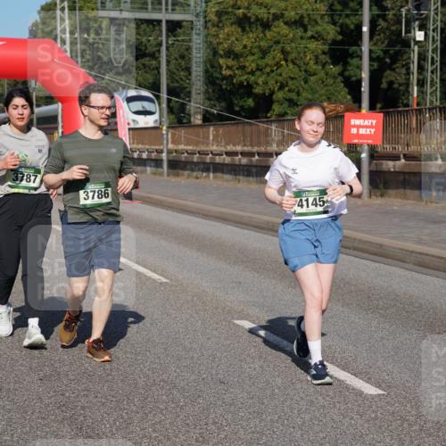 07.09.2025 - BARMER Alsterlauf Yannick Fuchs http://msf.ph/oto/8828730 07.09.2025 10:15:49 Laufen 0, 3787, 3786, 4145 meine-sportfotos.de