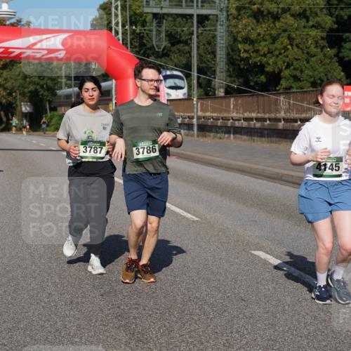 07.09.2025 - BARMER Alsterlauf Yannick Fuchs http://msf.ph/oto/8828731 07.09.2025 10:15:50 Laufen 983, 2685, 10, 3787, 3786, 4145 meine-sportfotos.de