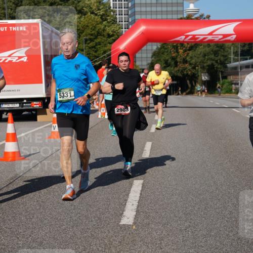 07.09.2025 - BARMER Alsterlauf Yannick Fuchs http://msf.ph/oto/8828733 07.09.2025 10:15:50 Laufen 5332, 5331, 2983, 2685, 10, 3787, 13 meine-sportfotos.de