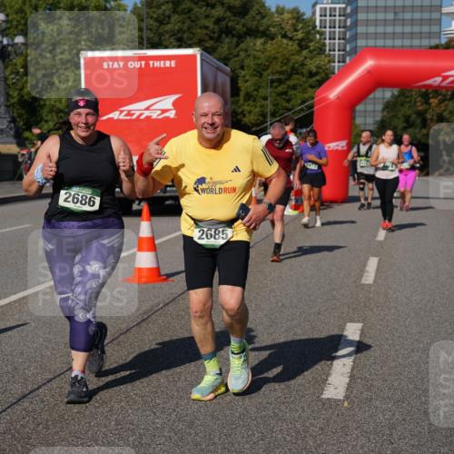 07.09.2025 - BARMER Alsterlauf Yannick Fuchs http://msf.ph/oto/8828748 07.09.2025 10:15:56 Laufen 2686, 2685, 1977, 10 meine-sportfotos.de