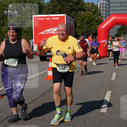 07.09.2025 - BARMER Alsterlauf Yannick Fuchs http://msf.ph/oto/8828752 07.09.2025 10:15:57 Laufen 2686, 2685 meine-sportfotos.de