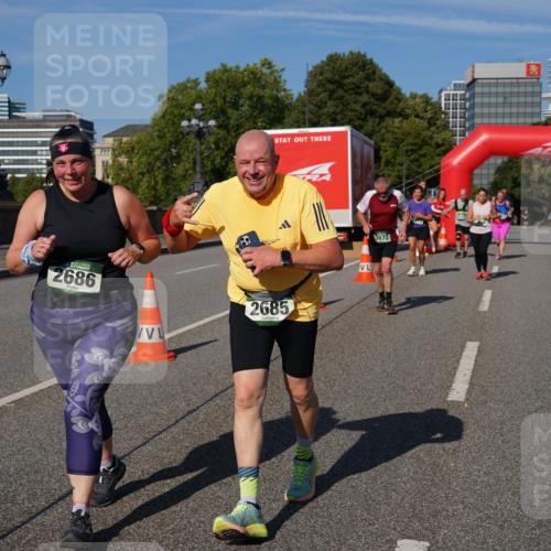 07.09.2025 - BARMER Alsterlauf Yannick Fuchs http://msf.ph/oto/8828756 07.09.2025 10:15:58 Laufen 2686, 2685, 3672 meine-sportfotos.de