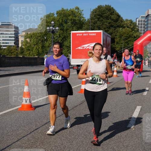 07.09.2025 - BARMER Alsterlauf Yannick Fuchs http://msf.ph/oto/8828767 07.09.2025 10:16:03 Laufen 2977, 43216, 4774, 4971 meine-sportfotos.de