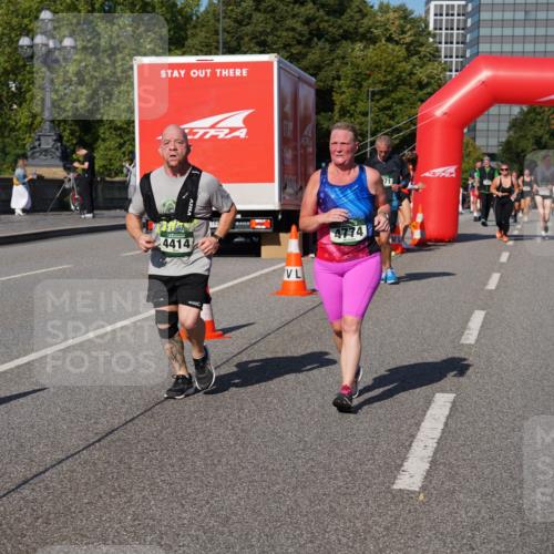 07.09.2025 - BARMER Alsterlauf Yannick Fuchs http://msf.ph/oto/8828773 07.09.2025 10:16:05 Laufen 4414, 4774, 71 meine-sportfotos.de