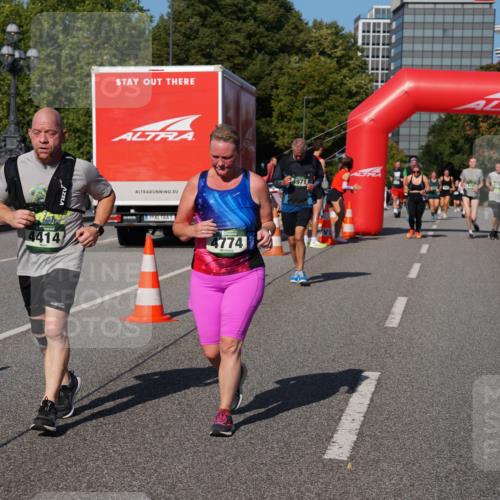 07.09.2025 - BARMER Alsterlauf Yannick Fuchs http://msf.ph/oto/8828779 07.09.2025 10:16:06 Laufen 4414, 4774, 2, 4971 meine-sportfotos.de