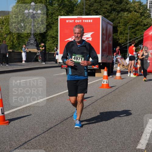 07.09.2025 - BARMER Alsterlauf Yannick Fuchs http://msf.ph/oto/8828788 07.09.2025 10:16:09 Laufen 4971 meine-sportfotos.de