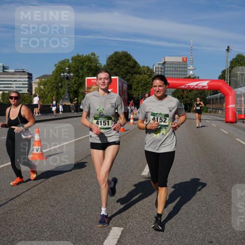 07.09.2025 - BARMER Alsterlauf Yannick Fuchs http://msf.ph/oto/8828807 07.09.2025 10:16:17 Laufen 4656, 4151, 10, 4152, 10 meine-sportfotos.de