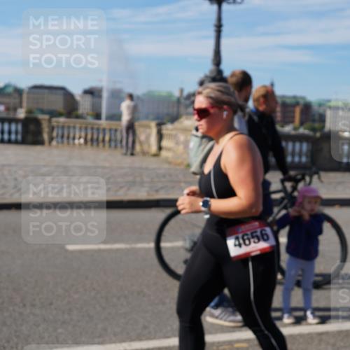 07.09.2025 - BARMER Alsterlauf Yannick Fuchs http://msf.ph/oto/8828809 07.09.2025 10:16:19 Laufen 4656 meine-sportfotos.de