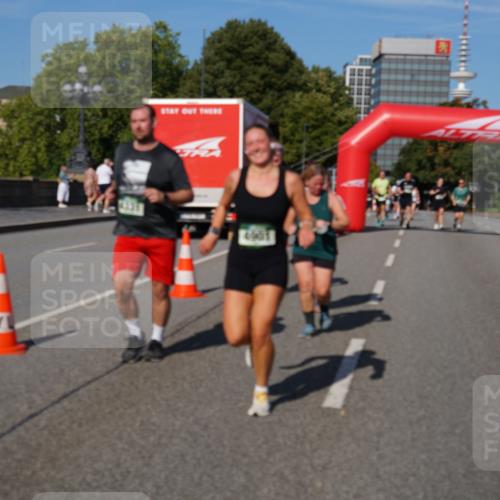 07.09.2025 - BARMER Alsterlauf Yannick Fuchs http://msf.ph/oto/8828819 07.09.2025 10:16:22 Laufen 4001 meine-sportfotos.de