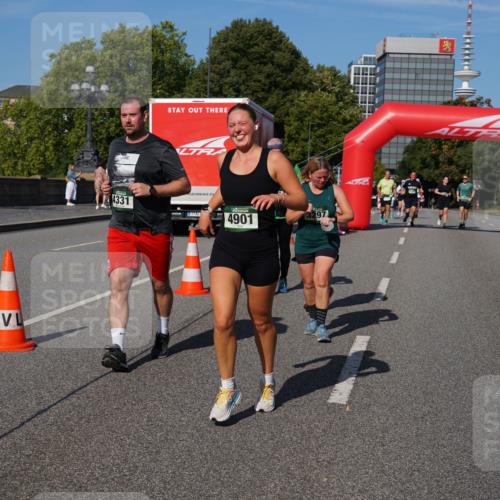 07.09.2025 - BARMER Alsterlauf Yannick Fuchs http://msf.ph/oto/8828820 07.09.2025 10:16:22 Laufen 4331, 3297, 4901 meine-sportfotos.de