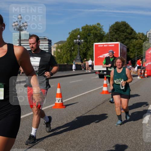 07.09.2025 - BARMER Alsterlauf Yannick Fuchs http://msf.ph/oto/8828826 07.09.2025 10:16:23 Laufen 36, 4901, 329 meine-sportfotos.de