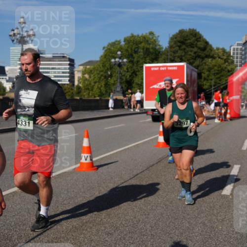 07.09.2025 - BARMER Alsterlauf Yannick Fuchs http://msf.ph/oto/8828827 07.09.2025 10:16:23 Laufen 4331, 3297 meine-sportfotos.de