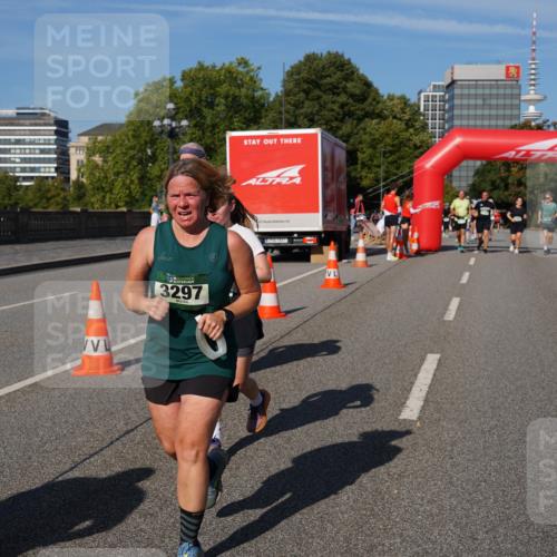 07.09.2025 - BARMER Alsterlauf Yannick Fuchs http://msf.ph/oto/8828831 07.09.2025 10:16:24 Laufen 3297 meine-sportfotos.de