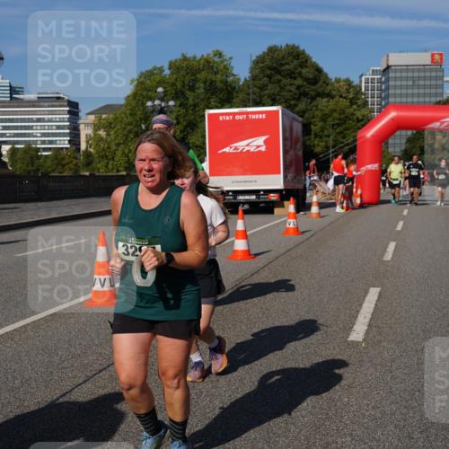 07.09.2025 - BARMER Alsterlauf Yannick Fuchs http://msf.ph/oto/8828832 07.09.2025 10:16:24 Laufen 444, 32 meine-sportfotos.de