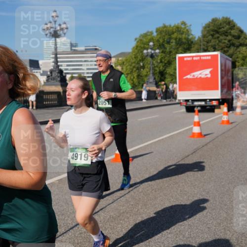 07.09.2025 - BARMER Alsterlauf Yannick Fuchs http://msf.ph/oto/8828835 07.09.2025 10:16:25 Laufen 4919, 2051 meine-sportfotos.de