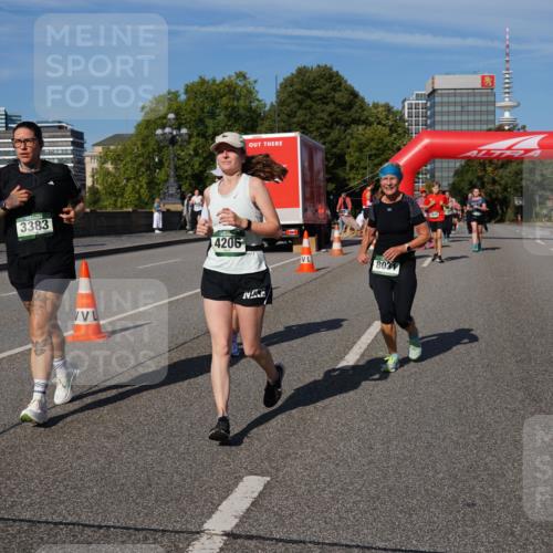 07.09.2025 - BARMER Alsterlauf Yannick Fuchs http://msf.ph/oto/8828869 07.09.2025 10:16:41 Laufen 3383, 4206, 803 meine-sportfotos.de