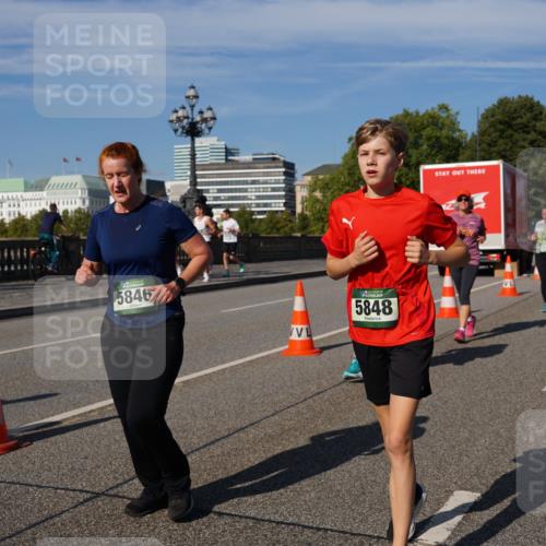 07.09.2025 - BARMER Alsterlauf Yannick Fuchs http://msf.ph/oto/8828882 07.09.2025 10:16:48 Laufen 5846, 5848 meine-sportfotos.de