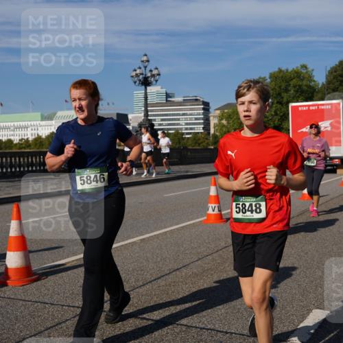 07.09.2025 - BARMER Alsterlauf Yannick Fuchs http://msf.ph/oto/8828883 07.09.2025 10:16:48 Laufen 5846, 5848, 2090 meine-sportfotos.de