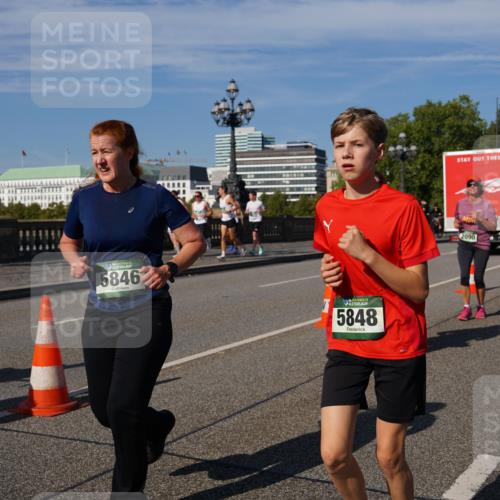 07.09.2025 - BARMER Alsterlauf Yannick Fuchs http://msf.ph/oto/8828884 07.09.2025 10:16:48 Laufen 5846, 5848, 2090 meine-sportfotos.de