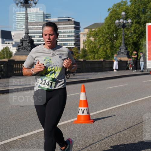 07.09.2025 - BARMER Alsterlauf Yannick Fuchs http://msf.ph/oto/8828898 07.09.2025 10:16:52 Laufen 2241 meine-sportfotos.de