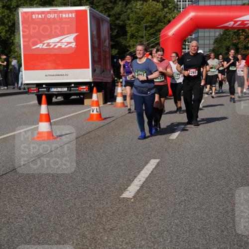 07.09.2025 - BARMER Alsterlauf Yannick Fuchs http://msf.ph/oto/8828899 07.09.2025 10:16:54 Laufen 400, 3001, 2281, 38, 87, 623, 355, 5625 meine-sportfotos.de
