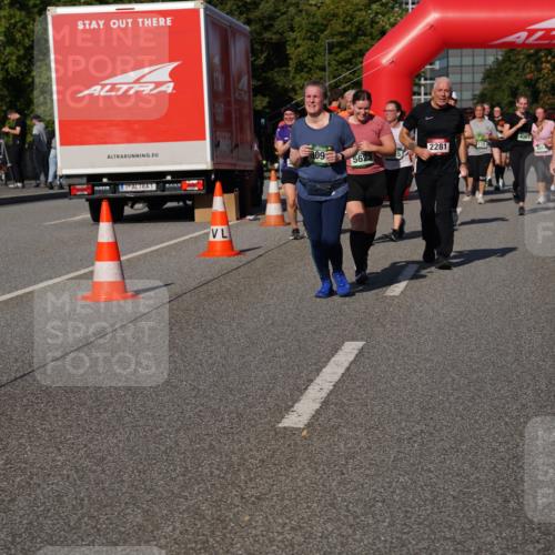 07.09.2025 - BARMER Alsterlauf Yannick Fuchs http://msf.ph/oto/8828900 07.09.2025 10:16:54 Laufen 2281, 309, 5623, 1115, 5625 meine-sportfotos.de