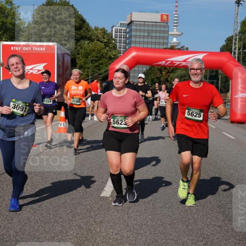 07.09.2025 - BARMER Alsterlauf Yannick Fuchs http://msf.ph/oto/8828906 07.09.2025 10:16:57 Laufen 3091, 3354, 3189, 5623, 5625 meine-sportfotos.de