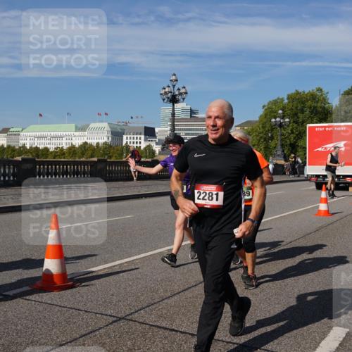 07.09.2025 - BARMER Alsterlauf Yannick Fuchs http://msf.ph/oto/8828920 07.09.2025 10:17:00 Laufen 2281, 89, 3994, 2115 meine-sportfotos.de