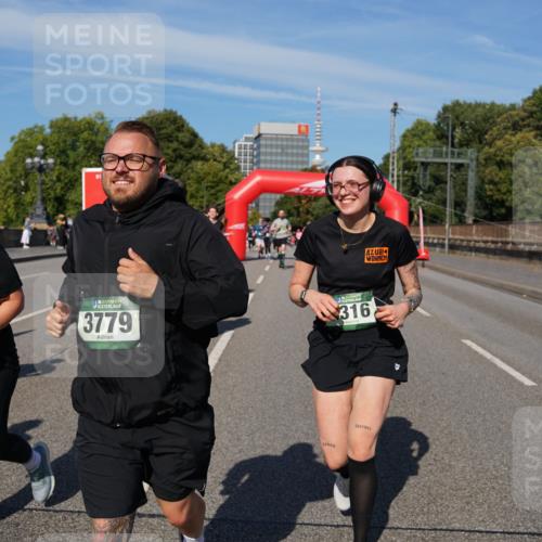 07.09.2025 - BARMER Alsterlauf Yannick Fuchs http://msf.ph/oto/8828949 07.09.2025 10:17:08 Laufen 3780, 3779, 316 meine-sportfotos.de