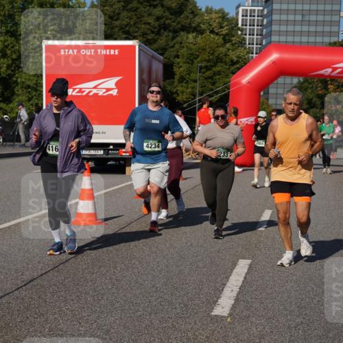 07.09.2025 - BARMER Alsterlauf Yannick Fuchs http://msf.ph/oto/8828975 07.09.2025 10:17:17 Laufen 4234, 416, 233, 8004 meine-sportfotos.de