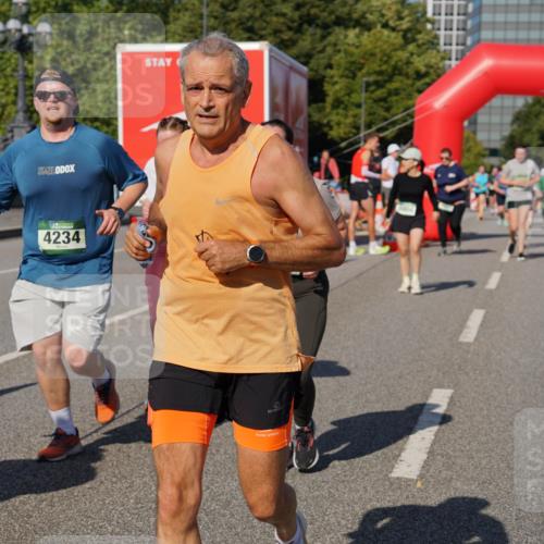 07.09.2025 - BARMER Alsterlauf Yannick Fuchs http://msf.ph/oto/8828985 07.09.2025 10:17:19 Laufen 4234 meine-sportfotos.de