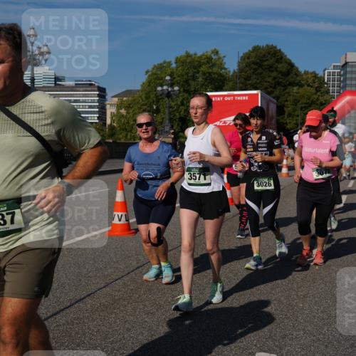 07.09.2025 - BARMER Alsterlauf Yannick Fuchs http://msf.ph/oto/8829011 07.09.2025 10:17:36 Laufen 4437, 3571, 3026, 3070, 3183 meine-sportfotos.de