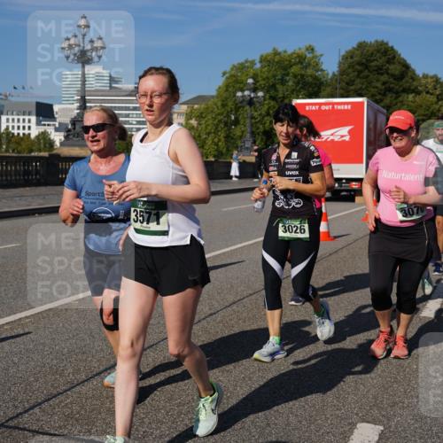 07.09.2025 - BARMER Alsterlauf Yannick Fuchs http://msf.ph/oto/8829014 07.09.2025 10:17:37 Laufen 3571, 3026, 3183 meine-sportfotos.de