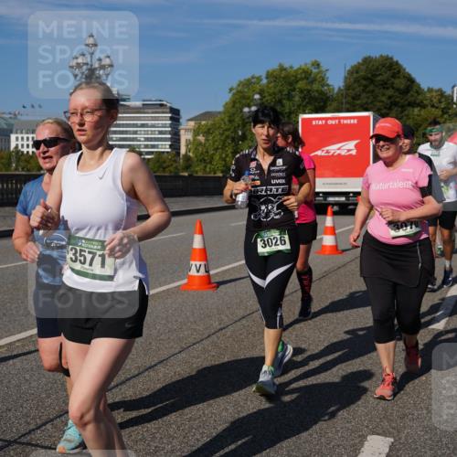07.09.2025 - BARMER Alsterlauf Yannick Fuchs http://msf.ph/oto/8829016 07.09.2025 10:17:37 Laufen 3571, 3026, 3183 meine-sportfotos.de