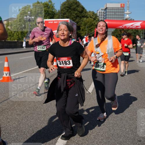 07.09.2025 - BARMER Alsterlauf Yannick Fuchs http://msf.ph/oto/8829022 07.09.2025 10:17:40 Laufen 2182, 136, 3183, 5959, 2727, 4448 meine-sportfotos.de