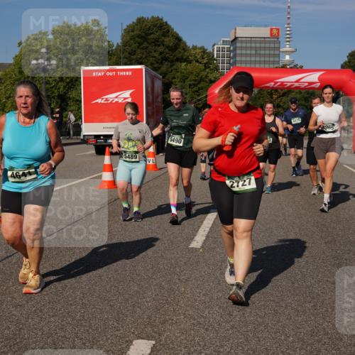 07.09.2025 - BARMER Alsterlauf Yannick Fuchs http://msf.ph/oto/8829030 07.09.2025 10:17:43 Laufen 464, 5489, 5490, 2727, 4475, 965 meine-sportfotos.de