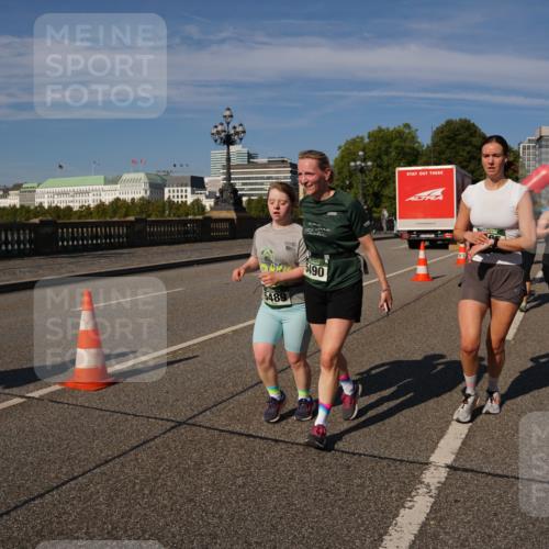 07.09.2025 - BARMER Alsterlauf Yannick Fuchs http://msf.ph/oto/8829035 07.09.2025 10:17:45 Laufen 5489, 5490, 4563, 4475, 4448 meine-sportfotos.de
