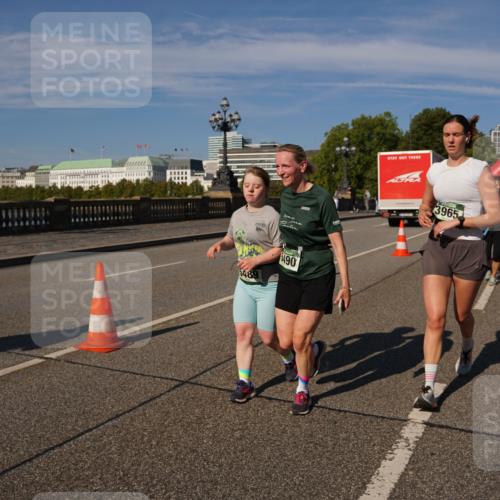 07.09.2025 - BARMER Alsterlauf Yannick Fuchs http://msf.ph/oto/8829036 07.09.2025 10:17:45 Laufen 4444, 11111, 5489, 5490, 3965, 563, 4475, 4448 meine-sportfotos.de