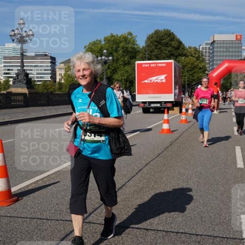 07.09.2025 - BARMER Alsterlauf Yannick Fuchs http://msf.ph/oto/8829072 07.09.2025 10:18:02 Laufen 10314, 5914, 5951 meine-sportfotos.de