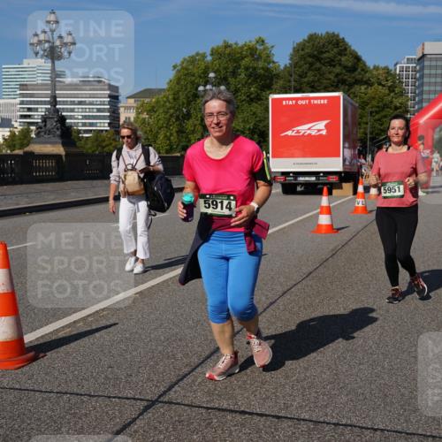 07.09.2025 - BARMER Alsterlauf Yannick Fuchs http://msf.ph/oto/8829076 07.09.2025 10:18:05 Laufen 5914, 5951 meine-sportfotos.de