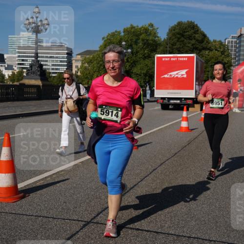 07.09.2025 - BARMER Alsterlauf Yannick Fuchs http://msf.ph/oto/8829078 07.09.2025 10:18:05 Laufen 5914, 1972, 5951 meine-sportfotos.de
