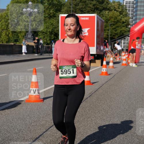 07.09.2025 - BARMER Alsterlauf Yannick Fuchs http://msf.ph/oto/8829080 07.09.2025 10:18:06 Laufen 36, 5951 meine-sportfotos.de