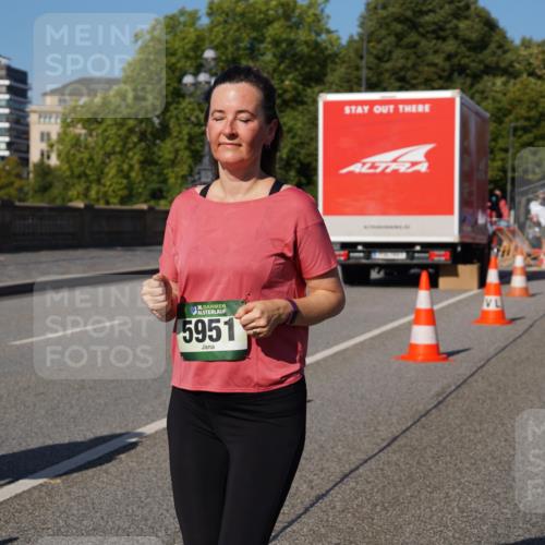 07.09.2025 - BARMER Alsterlauf Yannick Fuchs http://msf.ph/oto/8829083 07.09.2025 10:18:06 Laufen 36, 5951 meine-sportfotos.de