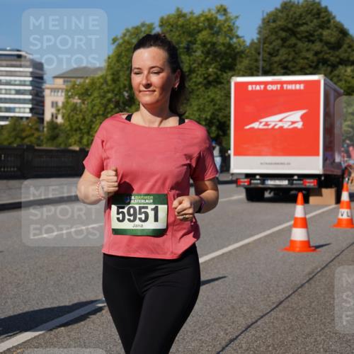 07.09.2025 - BARMER Alsterlauf Yannick Fuchs http://msf.ph/oto/8829084 07.09.2025 10:18:06 Laufen 66, 5951 meine-sportfotos.de